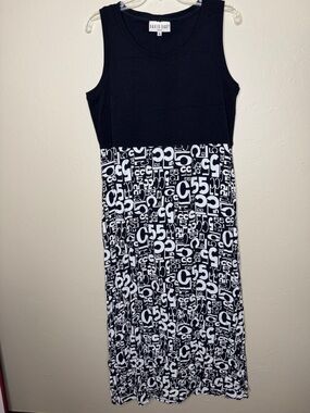 David Dart Black & White Graphic Block Maxi Dress